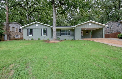 Northport House | Home Away From Home! Newly Remodeled 4 Bdr/3 Bath Close To Campus!