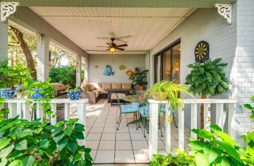 Putnam Hall House | Home on Lake Hutchinson w/Dock!