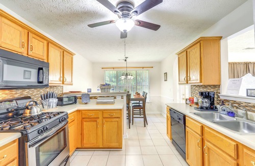Hampton House | Home w/Large Yard in Quiet Atlanta Suburb