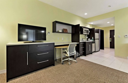 Gulfport Hotel | Home2 Suites by Hilton Gulfport I-10