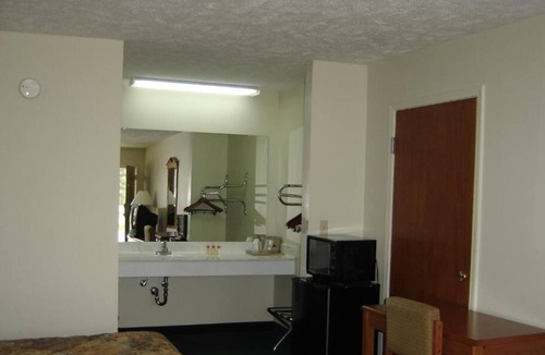Louisville Hotel | Homegate Inn