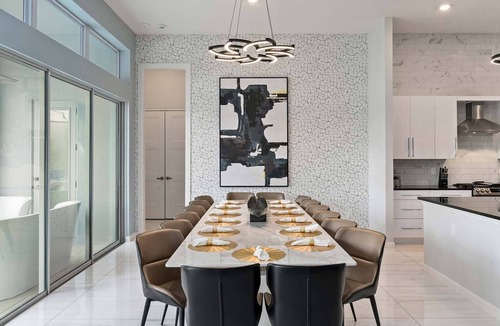 Loughman House | Homes by Villatel | Music Studio, Candy Theme BR, Arcade, Gym, Pool, Near Disney