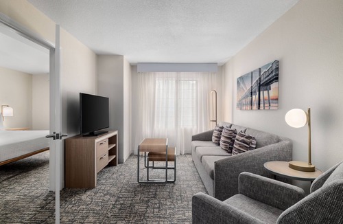 Secret Cove Hotel | Homewood Suites by Hilton Jacksonville Deerwood Park