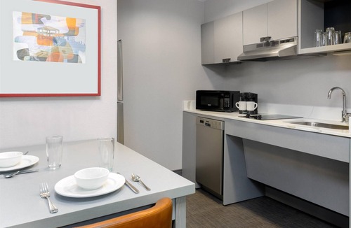 Orlando Hotel | Homewood Suites by Hilton® Orlando-UCF Area