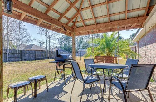 Ocean Springs House | Hot Tub & Patio! Family Getaway in Ocean Springs