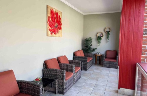 Laurel Bed & Breakfast | Hotel Pinehurst- Central Ave Suite 208