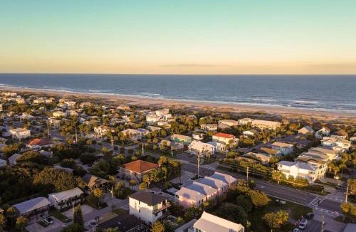 St. Augustine Beach Hotel | Hotel Vecina - Suite 8 - Pacifica