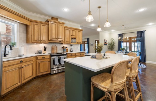 Laurel House | Huge Gameroom, Beautiful Firepit, Pinball Machine