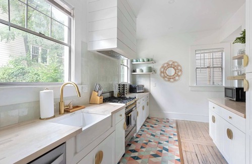 Inman Park Apartment | Ice Cream Shop
