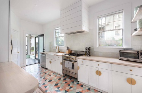 Inman Park Apartment | Ice Cream Shop