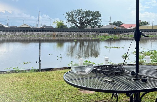 La Rose House | ICW Waterfront in Larose, LA. perfect for family gatherings. Great fishing