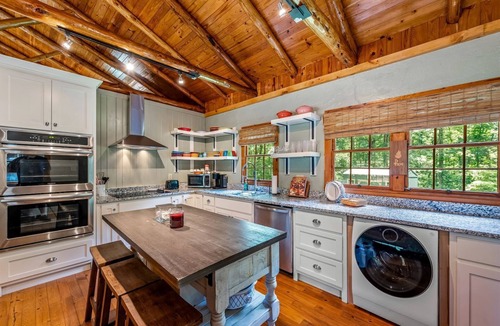 Valley Head Cottage | Ideal Designed Cottage with Hot-Tub and Private Garden in Mentone, Alabama