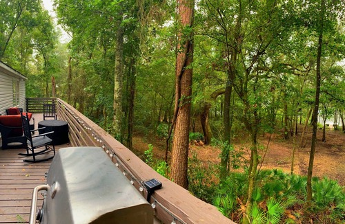 Live Oak House | If you’re looking for a secluded river getaway this is your place!