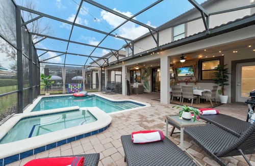 Davenport House | Immersive Activities, Arcade, Theatre Sleeps 24