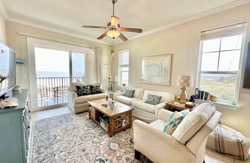 Henderson Point Condo | Inn by the Sea Unit 111