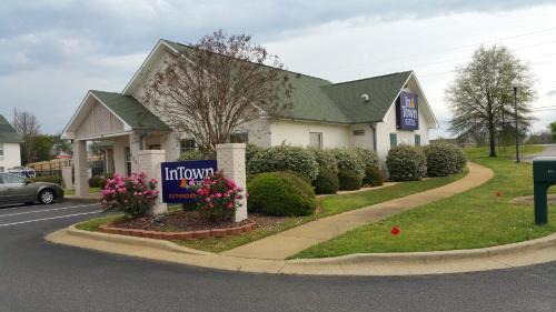 Prattville Hotel | InTown Suites Extended Stay Prattville AL