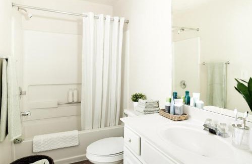 Sand Ridge Hotel | InTown Suites Extended Stay Birmingham AL - Homewood