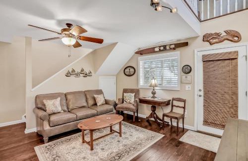 Fernandina Beach House | Inviting waterfront cottage w separate garage apartment and stunning marsh view