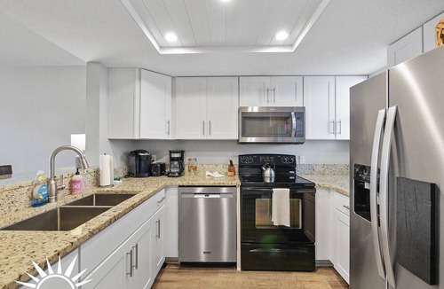 St. Augustine Beach Condo | Island South 27- Updated, Spacious 2 bedroom condo with ocean view, pool and