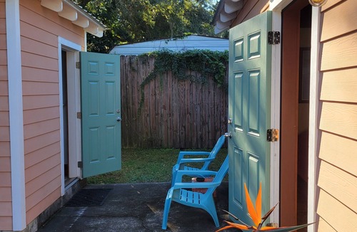 St. Augustine South Cottage | Island style guest house.