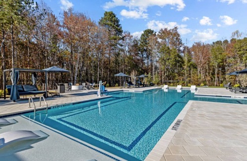 Lithia Springs Apartment | It's a cozy condo in the city!