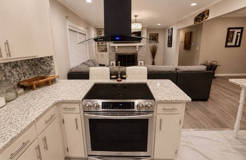 Valdosta House | JamRock Escape