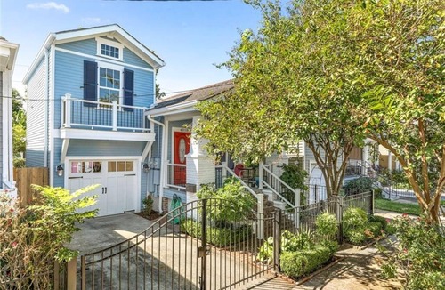 Touro Cottage | Jazz Fest Ready Easy Transit to French Quarter & Tulane Loyola University