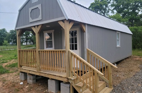 Jerusalem Cabin | JB's Cabin