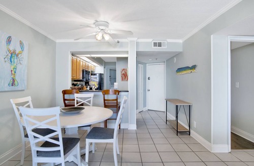 Ono Island Condo | July 8+9 Open*Oceanfront*Walkout Patio for EZ Access to Beach+Ocean+Pools
