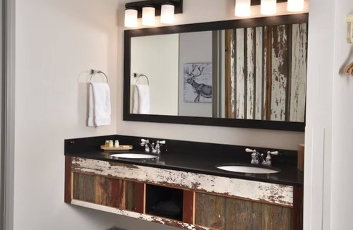 Broken Arrow Hotel | Junior Theme, Stoney Creek Tulsa, Whirlpool, Living Area | 2 Units