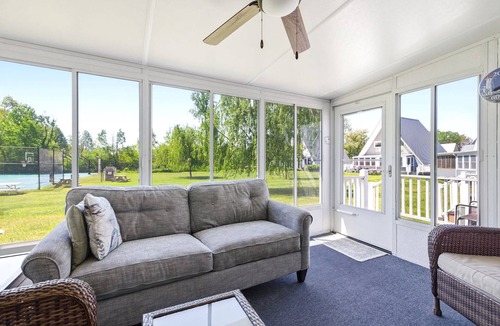 Stevensville Ski Chalet | Juniper Presents: Chalet #57 Nr Sports Courts & Beach - Amenities