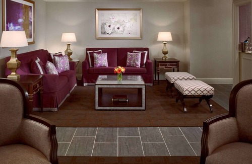 French Quarter Hotel | Just What You Were Looking For! Pets Allowed, Pool, Near Chalmette Monument