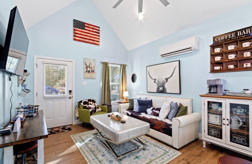 Bon Secour Cottage | Key Lime Cottage in Bon Secour, 11 miles to beach, 7 miles to Sportsplex