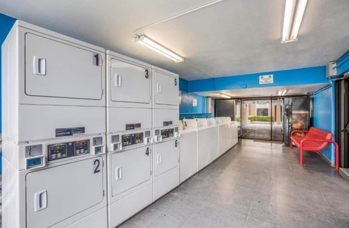 Orlando Apartment | King Bed|Smoking|Orlando