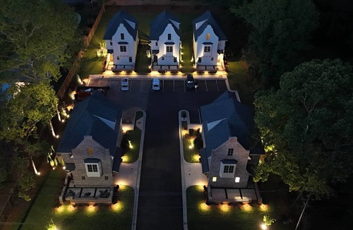Pickwood House | King & Queen-Queen Unit V
