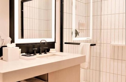Castleberry Hill Hotel | King Room, High Floor Views at REVERB by Hard Rock Downtown Atlanta