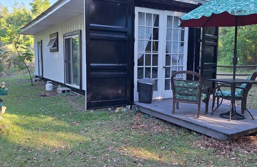 Live Oak Cabin | Kokomo Farms Tiny Eco/Artists Cabin off grid
