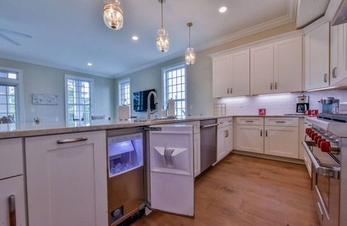 Tuscaloosa Condo | Krewe at Park Place - Book Now for Gameday!