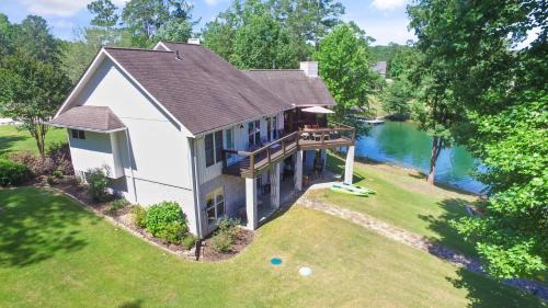 Stoney Point Landing House | L & L Lodge - Six Bedrooms! Popular House And Location!