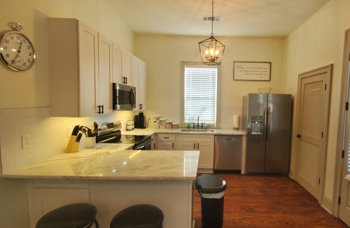 Milan Cottage | La Belle Cottage II 2queenbeds 10min to French Qtr