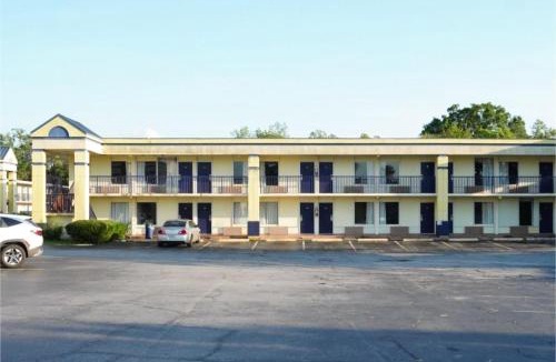 Albany Hotel | La Casa Inn Albany Near Tifton GA I 75