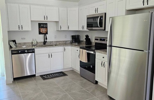 Ocala House | La Haciendita Minutes away from WEC, OBS, FAST & HITS. Located on W Hwy 40!