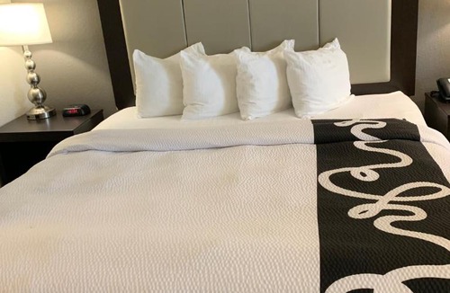 Hattiesburg Hotel | La Quinta by Wyndham Hattiesburg - I-59