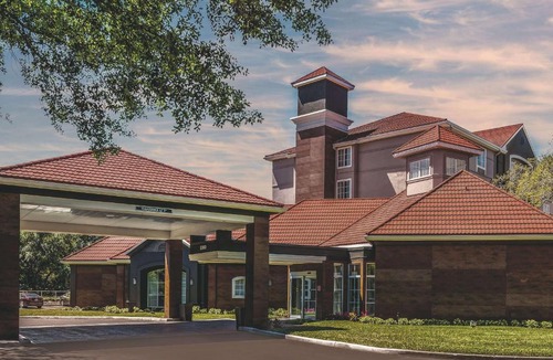 Lake Mary Hotel | La Quinta by Wyndham Orlando Lake Mary
