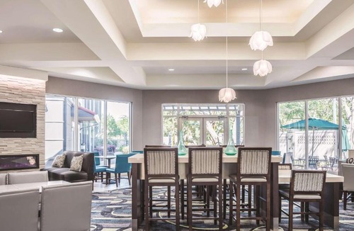 Lake Mary Hotel | La Quinta by Wyndham Orlando Lake Mary
