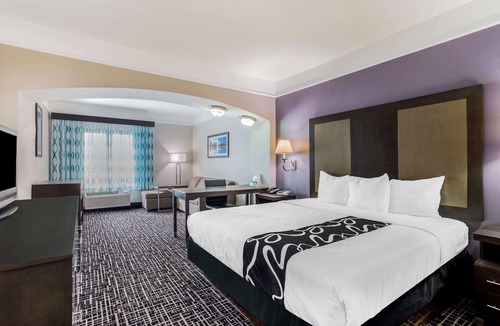 Fultondale Hotel | La Quinta Inn & Suites by Wyndham Fultondale Birmingham N