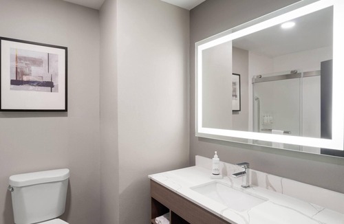 Bessemer Hotel | La Quinta Inn & Suites by Wyndham Bessemer