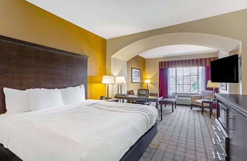 Satsuma Hotel | La Quinta Inn & Suites by Wyndham Mobile Satsuma/Saraland