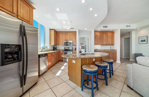 Gulf Shores Condo | Lagoon Tower 1101 | Indoor/Outdoor Pools + Hot Tub & Beach Access