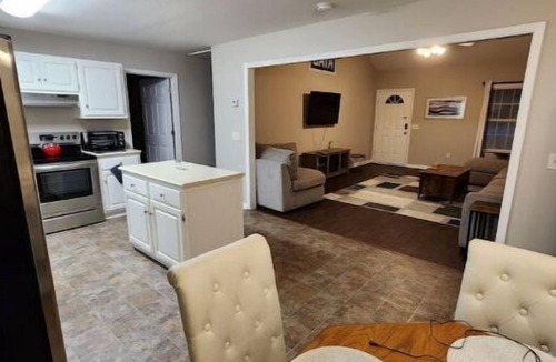 Statesboro House | Laid-back Living at The Landings. Family & Pet friendly!